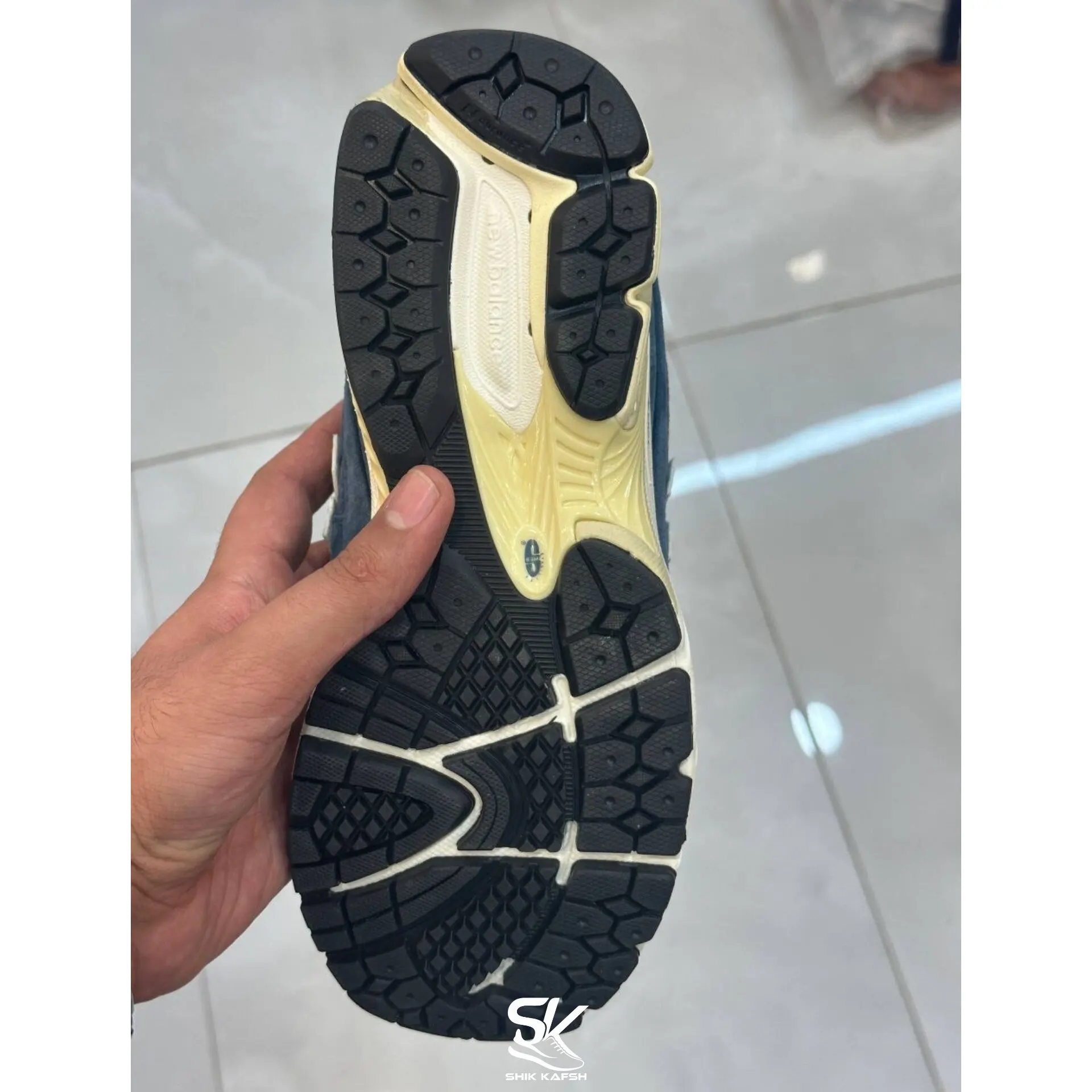 کتونی New Balance 2002R مردانه و زنانه