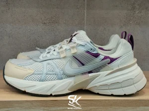 کتونی اسپرت نایک وی 2 کی مردانه و زنانه | Nike V2K Run